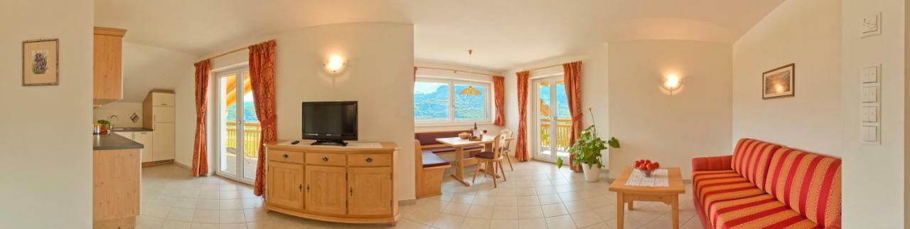 Unterstoan Hof Apartment Termeno Exterior photo
